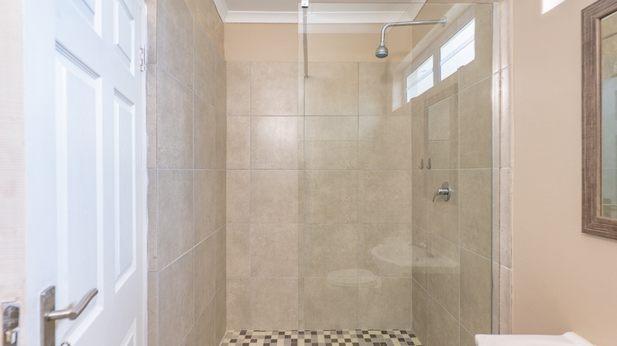 To Let 3 Bedroom Property for Rent in Struisbaai Western Cape